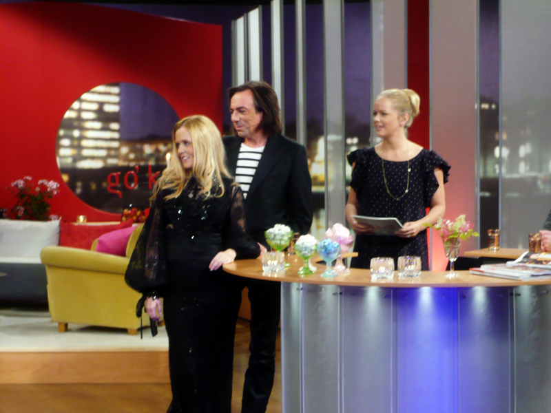 In the Go'kväll tv studio; photo by Peter Nordahl